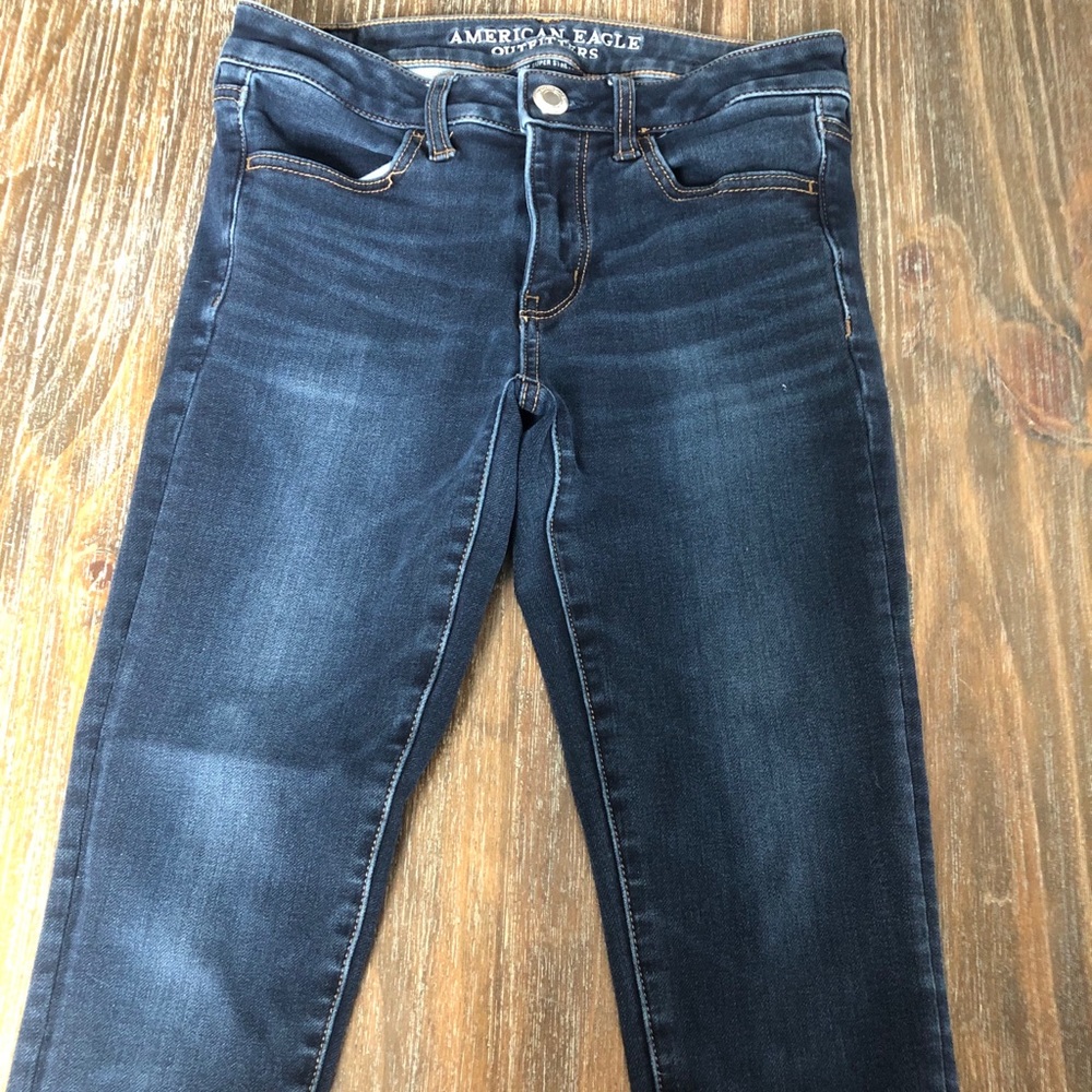 American eagle dark wash jeans